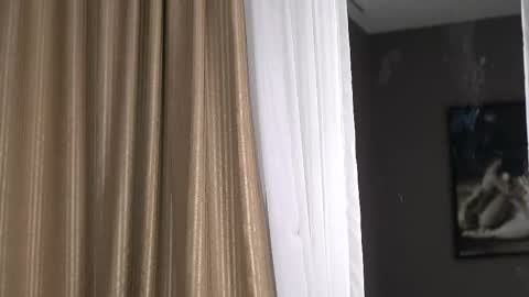 Roberta online show from 11/26/25, 09:43