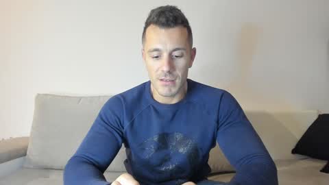 roberto4ever online show from 01/10/25, 05:13