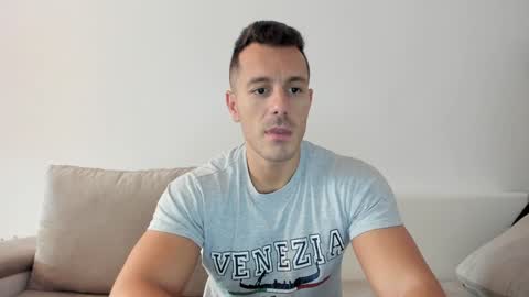 roberto4ever online show from 01/11/25, 07:06