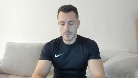 roberto4ever online show from 01/30/25, 02:36