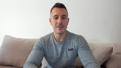 roberto4ever online show from 10/20/25, 11:10