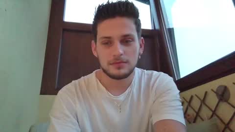 Snapshot of roberto_twink1 chatting on 12/11/24, 05:53 Roberto online show from 12/11/24, 05:53