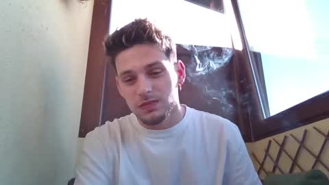 Snapshot of roberto_twink1 chatting on 01/24/25, 11:59 Roberto online show from 01/24/25, 11:59