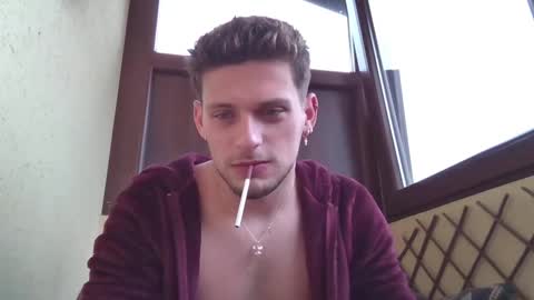 Snapshot of roberto_twink1 chatting on 02/15/25, 08:00 Roberto online show from 02/15/25, 08:00