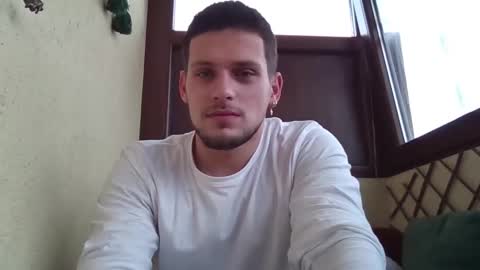 Roberto online show from 11/18/25, 06:40