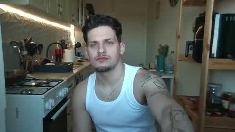 Snapshot of roberto_twink1 chatting on 03/08/26, 12:31 Roberto online show from 03/08/26, 12:31