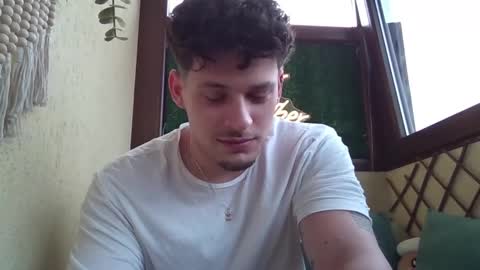 Snapshot of roberto_twink1 chatting on 03/21/26, 12:54 Roberto online show from 03/21/26, 12:54