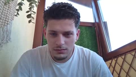 Snapshot of roberto_twink1 chatting on 04/06/26, 07:53 Roberto online show from 04/06/26, 07:53