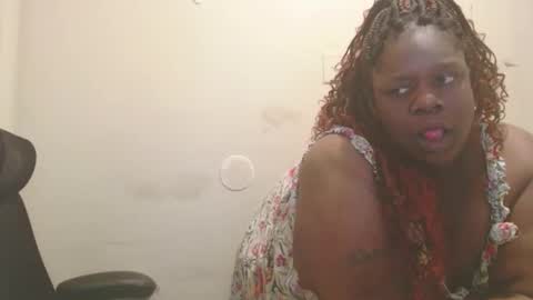 Snapshot of robertswhitney52 chatting on 09/24/25, 01:14 robertswhitney52 online show from 09/24/25, 01:14