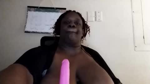 robertswhitney52 online show from 12/20/25, 09:00