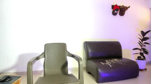 Snapshot of roberx_12 chatting on 01/20/25, 03:50 roberx_12 online show from 01/20/25, 03:50