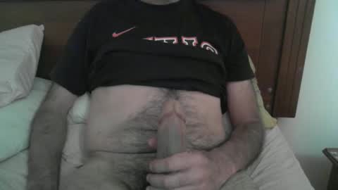 Snapshot of robhin40 chatting on 11/26/25, 01:01 Robhin maduro online show from 11/26/25, 01:01