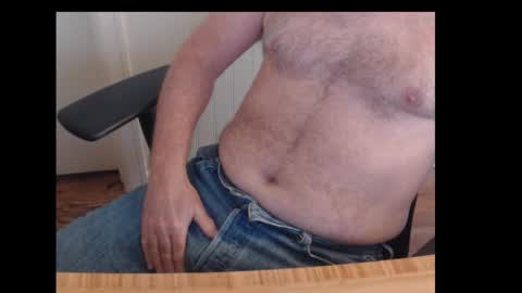 Snapshot of robidan6923 chatting on 12/13/24, 02:49 robidan6923 online show from 12/13/24, 02:49