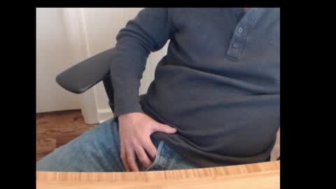 Snapshot of robidan6923 chatting on 02/07/25, 04:03 robidan6923 online show from 02/07/25, 04:03