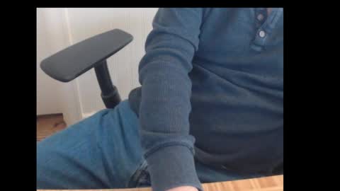 Snapshot of robidan6923 chatting on 03/07/25, 04:33 robidan6923 online show from 03/07/25, 04:33