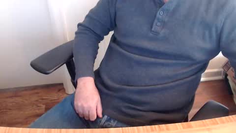 Snapshot of robidan6923 chatting on 11/03/25, 04:08 robidan6923 online show from 11/03/25, 04:08