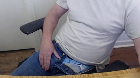 Snapshot of robidan6923 chatting on 03/24/26, 12:21 robidan6923 online show from 03/24/26, 12:21