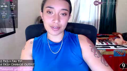 Snapshot of robin_h00t chatting on 07/18/26, 08:12 Ivanna and Robin online show from 07/18/26, 08:12