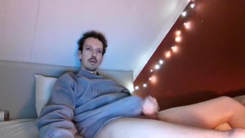 Snapshot of robin_sonx chatting on 12/29/24, 06:05 Robin online show from 12/29/24, 06:05