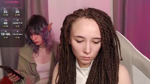 Snapshot of robin_yours chatting on 04/14/26, 08:20 Robin your online show from 04/14/26, 08:20