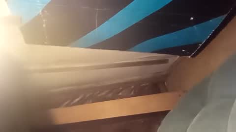 Snapshot of robincom23 chatting on 09/22/25, 06:48 R online show from 09/22/25, 06:48