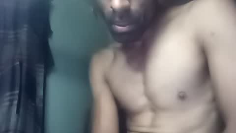 Snapshot of robincom23 chatting on 09/26/25, 02:15 R online show from 09/26/25, 02:15