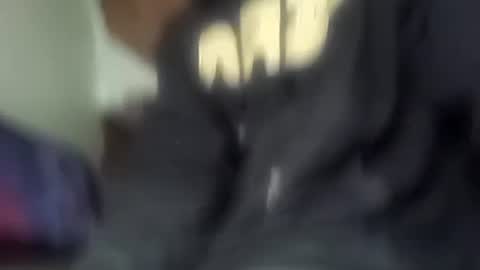 Snapshot of robincom23 chatting on 09/28/25, 03:34 R online show from 09/28/25, 03:34