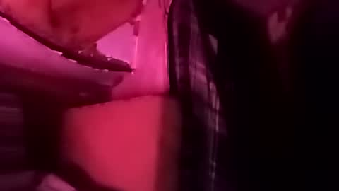 Snapshot of robincom23 chatting on 10/08/25, 07:06 R online show from 10/08/25, 07:06