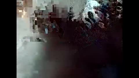 Snapshot of robincom23 chatting on 04/30/26, 11:42 R online show from 04/30/26, 11:42