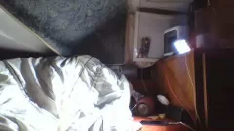 Snapshot of robincom23 chatting on 07/09/26, 05:44 R online show from 07/09/26, 05:44