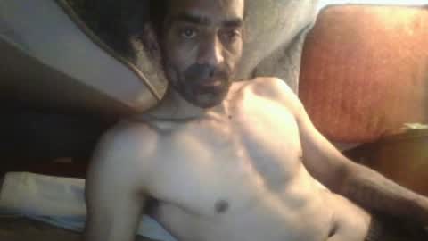 Snapshot of robincom23 chatting on 07/22/26, 04:04 R online show from 07/22/26, 04:04