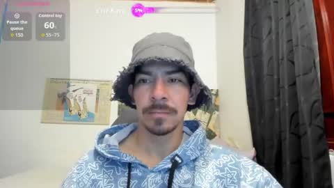 Snapshot of robindominique chatting on 05/05/26, 03:58 Robin online show from 05/05/26, 03:58