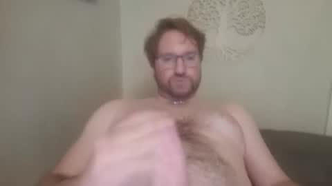 Snapshot of robinouhot chatting on 02/19/25, 01:29 robinouhot online show from 02/19/25, 01:29