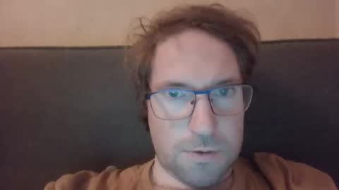 Snapshot of robinouhot chatting on 02/25/25, 09:46 robinouhot online show from 02/25/25, 09:46