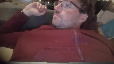 Snapshot of robinouhot chatting on 04/13/26, 02:17 robinouhot online show from 04/13/26, 02:17