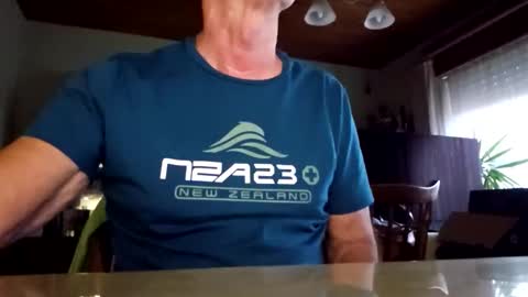 Snapshot of robke1966 chatting on 11/17/25, 07:14 robke1966 online show from 11/17/25, 07:14