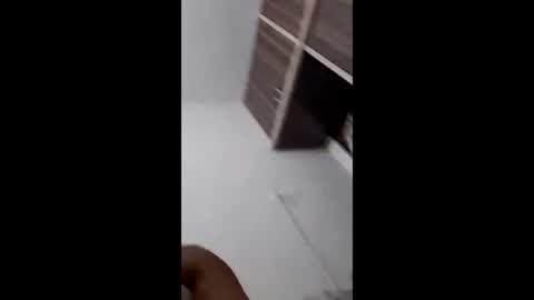 Snapshot of robkev9900 chatting on 01/03/25, 06:03 lovetofuck online show from 01/03/25, 06:03