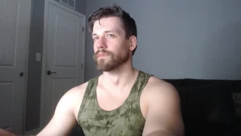 Snapshot of robknocks chatting on 04/14/26, 08:48 Rob Knocks online show from 04/14/26, 08:48