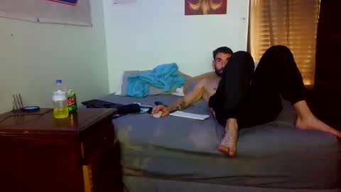 Snapshot of robnster99 chatting on 05/20/26, 07:53 robnster99 online show from 05/20/26, 07:53