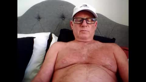 Snapshot of robo0000 chatting on 04/01/26, 09:01 robo0000 online show from 04/01/26, 09:01