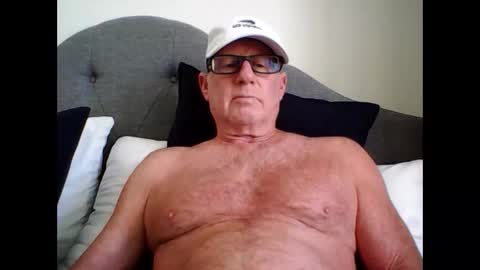 Snapshot of robo0000 chatting on 04/03/26, 07:45 robo0000 online show from 04/03/26, 07:45