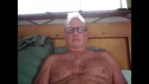 Snapshot of robo0000 chatting on 04/13/26, 02:44 robo0000 online show from 04/13/26, 02:44