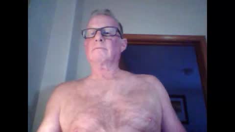 Snapshot of robo0000 chatting on 05/15/26, 10:50 robo0000 online show from 05/15/26, 10:50
