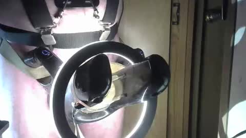 Snapshot of robodickmilker chatting on 10/28/25, 01:53 Robodickmilker online show from 10/28/25, 01:53