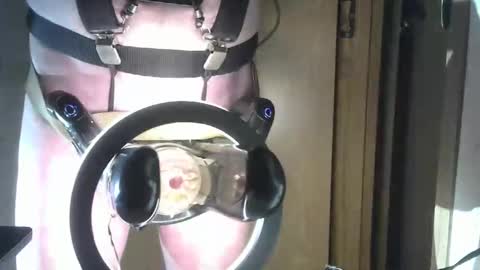 Snapshot of robodickmilker chatting on 11/20/25, 02:56 Robodickmilker online show from 11/20/25, 02:56