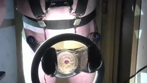 Snapshot of robodickmilker chatting on 11/25/25, 12:10 Robodickmilker online show from 11/25/25, 12:10