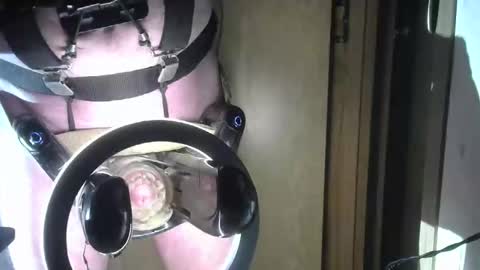 Snapshot of robodickmilker chatting on 01/18/26, 06:34 Robodickmilker online show from 01/18/26, 06:34