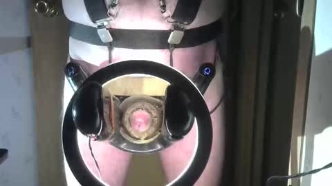 Snapshot of robodickmilker chatting on 02/15/26, 03:03 Robodickmilker online show from 02/15/26, 03:03