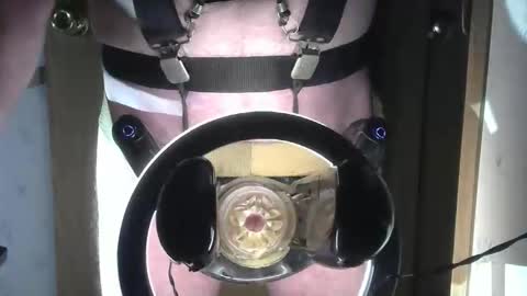 Snapshot of robodickmilker chatting on 02/18/26, 12:39 Robodickmilker online show from 02/18/26, 12:39