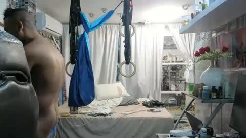 Snapshot of robotjojo1888 chatting on 02/25/26, 03:43 cazador 99 online show from 02/25/26, 03:43